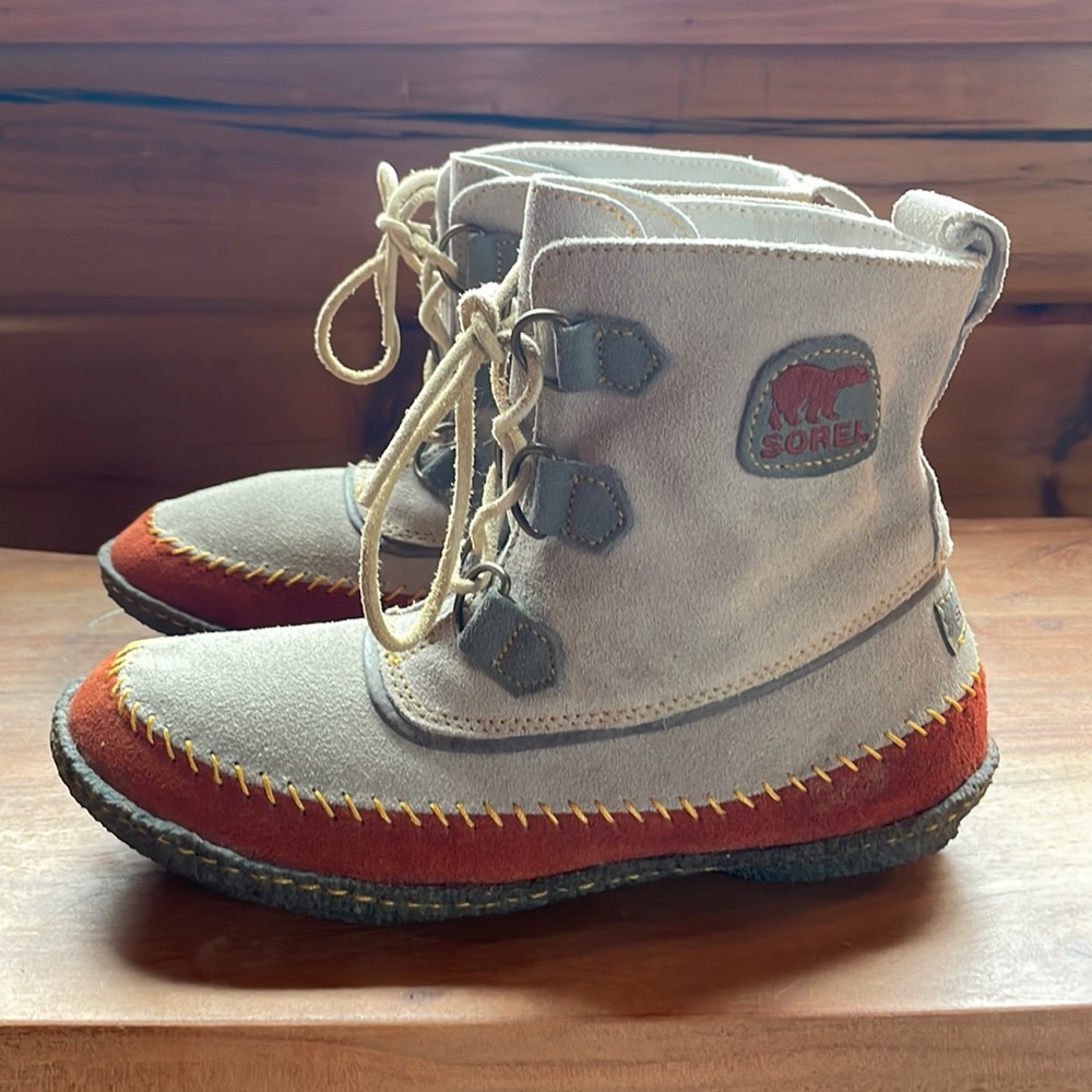 Sorel Boots with Leather laces